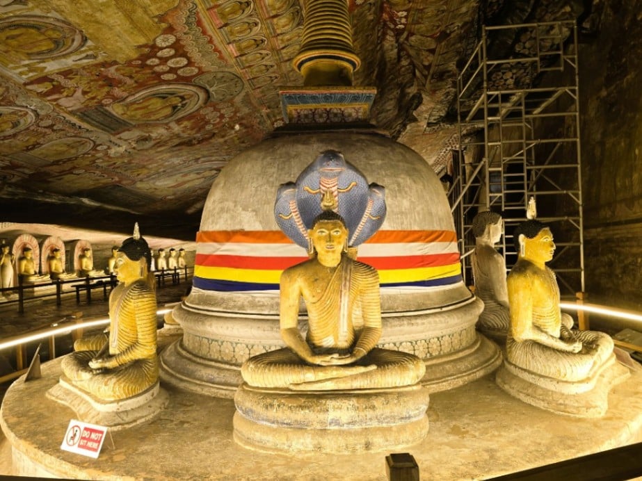 Maharaja Viharaya – The Grand Second Cave of Dambulla